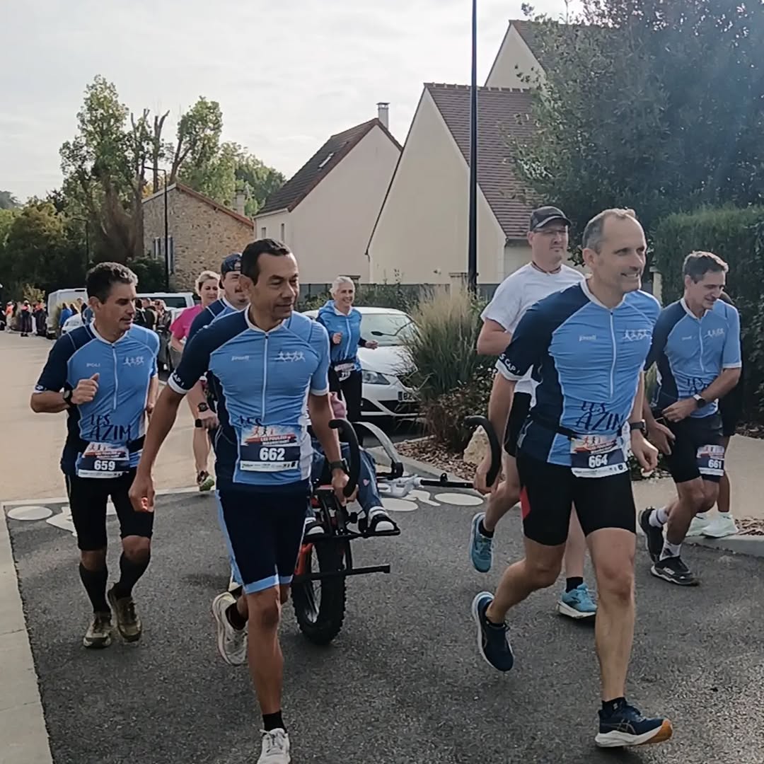 #lesazimutees #running #trailrunning #joelette #courirsolidaire 

LES AZIMuté.e.S avec L'AZIM'obile sur les foulées de Maurecourt.

@les_pet